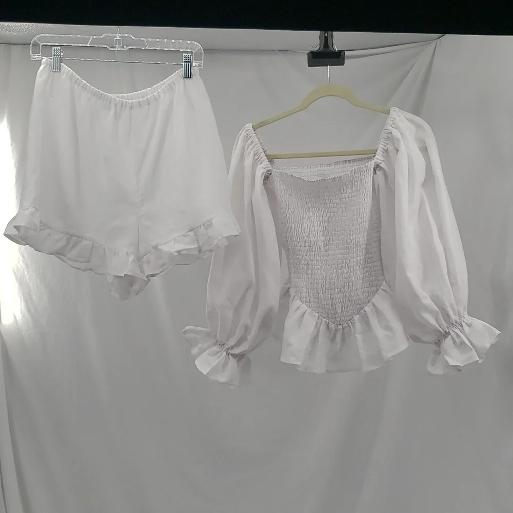 Sleeper White Ruffled set - Picture 3 of 16